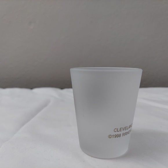Rock and Roll Hall of Fame Museum Frosted & Gold Souvenir Shot Glass 1998 VTHF - Picture 4 of 8